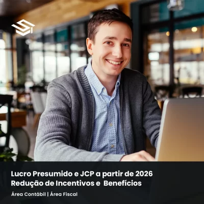 Contador analisando dados em notebook – curso Lucro Presumido e JCP 2026